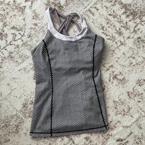 Lululemon Yoga Tank | Built In Bra Crossback | Black White Pattern | Size Small